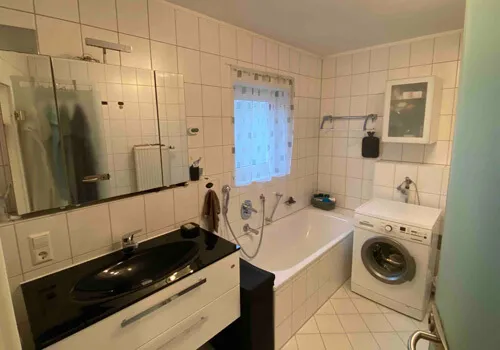 Komplettumbau in Aalen, altes Bad vorher